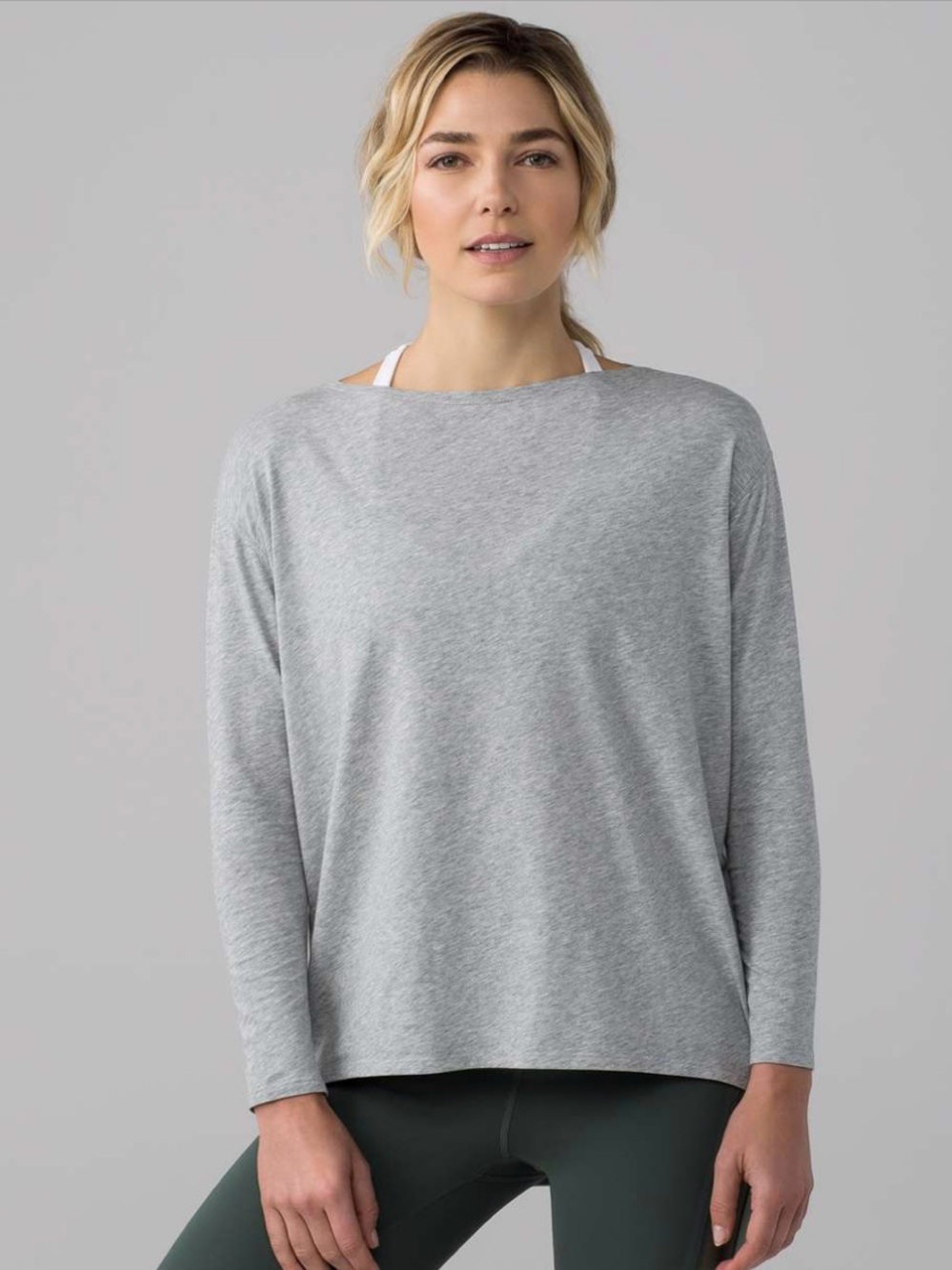 Lululemon Back In Action Long Sleeve
Heathered Core Light Grey